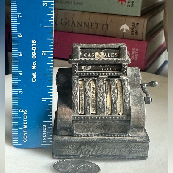 Vintage Die-cast Mini Cash Register Pencil Sharpener - Picture 6 of 6
